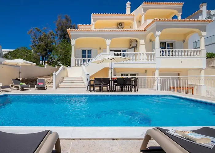 Casa Castelo By Algarve Vacation Villa Albufeira