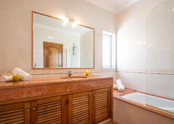 Casa Castelo By Algarve Vacation Villa Albufeira